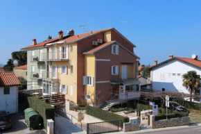 Отель Rooms and Apartments Robert  Ровинь